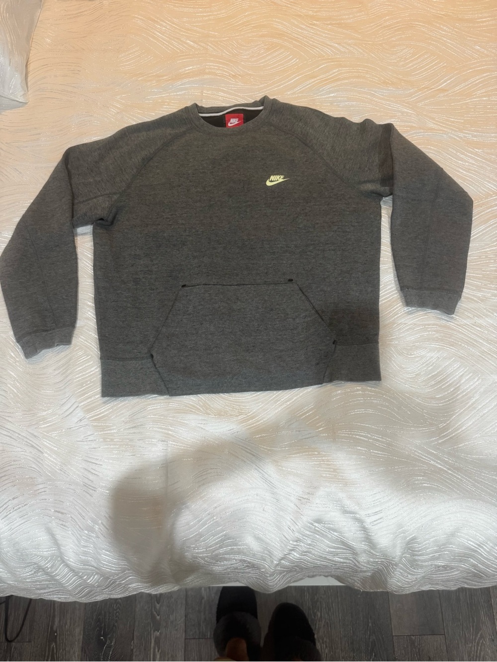 Nike Mens Tech Gray Crewneck Sweatshirt with Neon Logo Size L